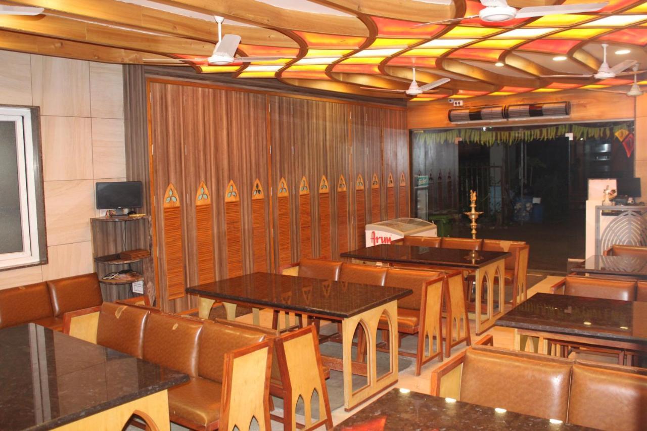 Annai In Saravana Bhavan Fine Stay And Restaurant Веланканні Екстер'єр фото